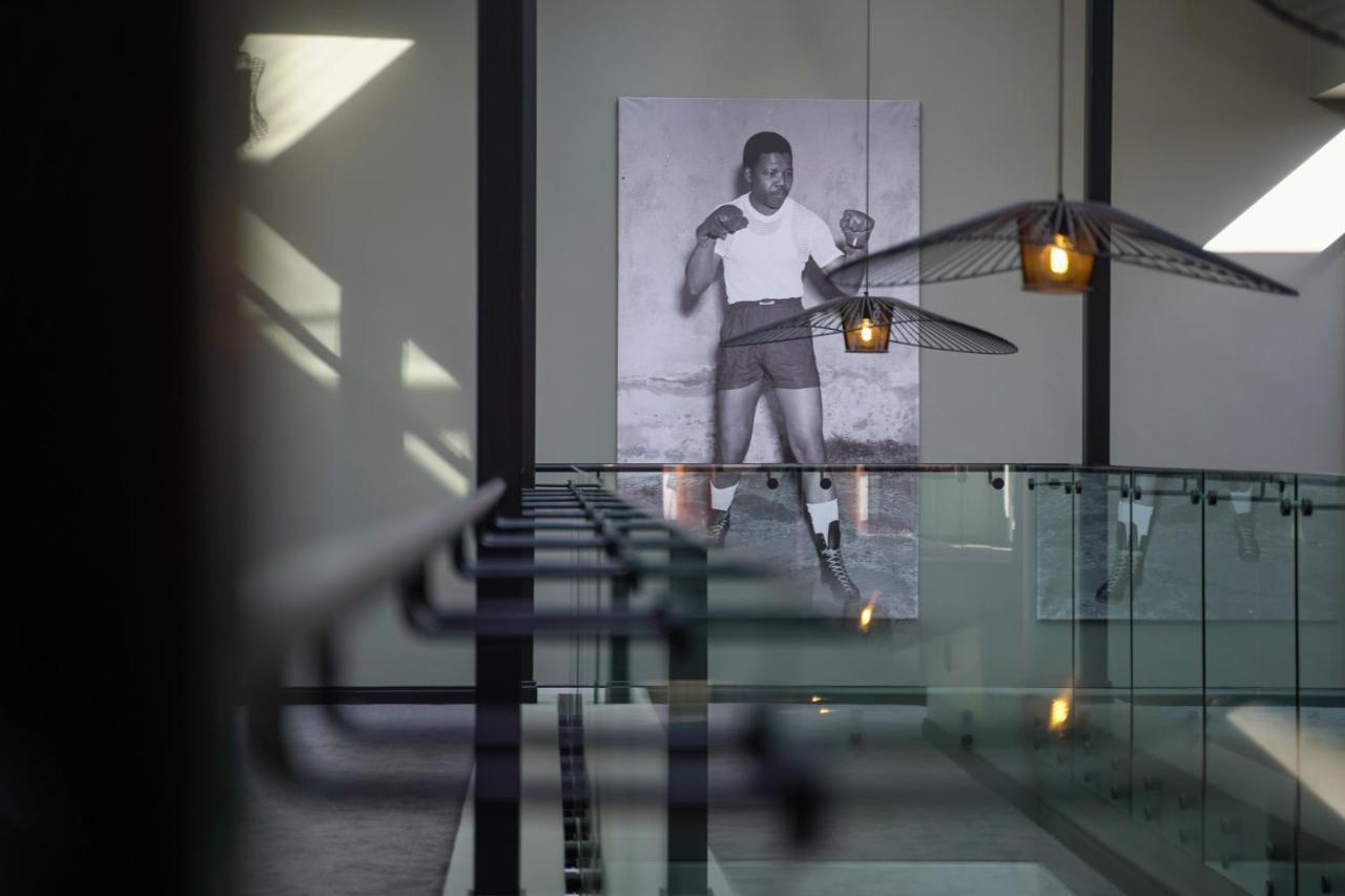 Sanctuary Mandela Hotel Johannesburg Buitenkant foto