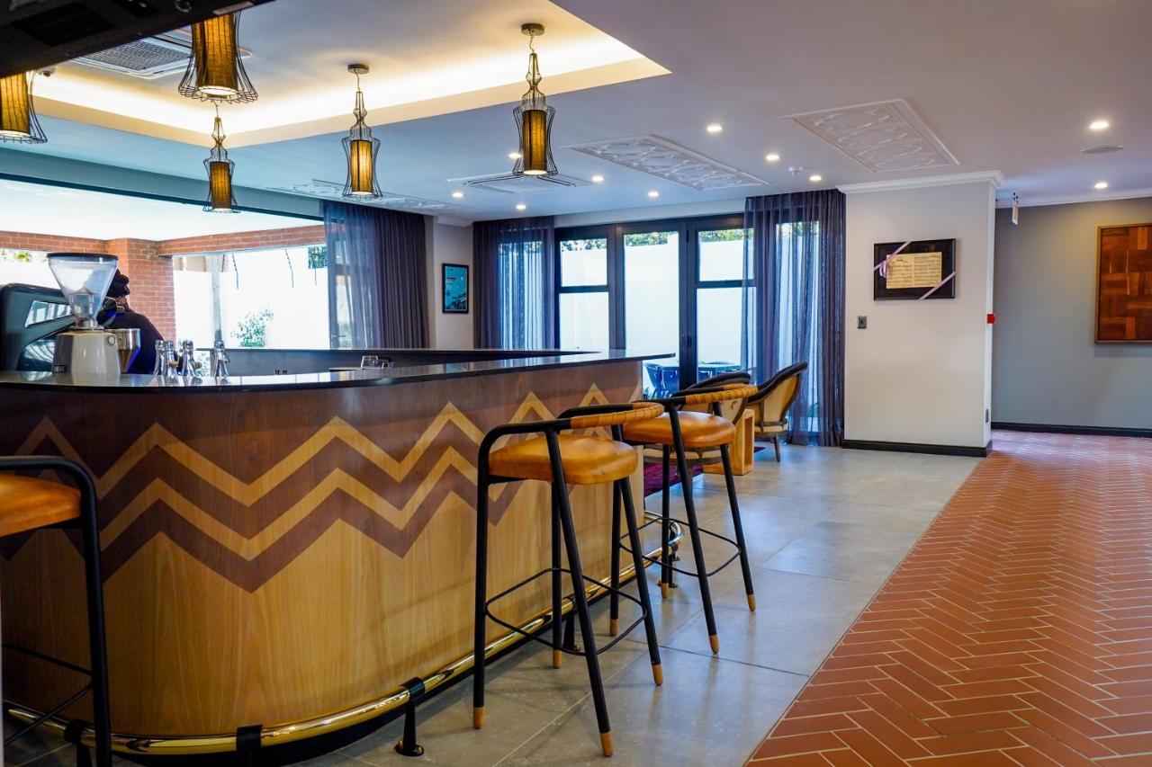 Sanctuary Mandela Hotel Johannesburg Buitenkant foto