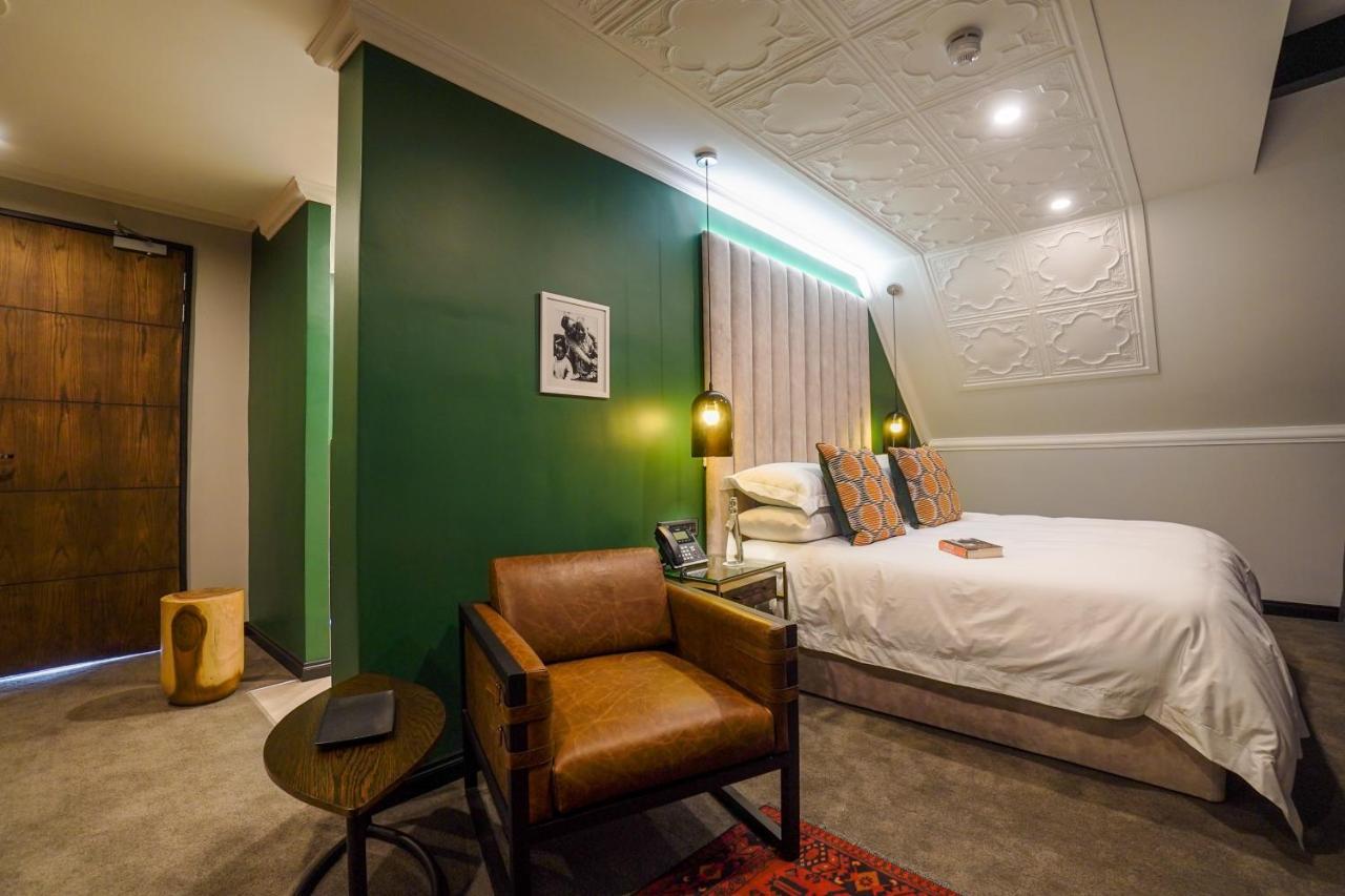 Sanctuary Mandela Hotel Johannesburg Buitenkant foto