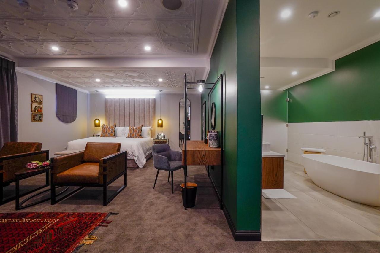 Sanctuary Mandela Hotel Johannesburg Buitenkant foto