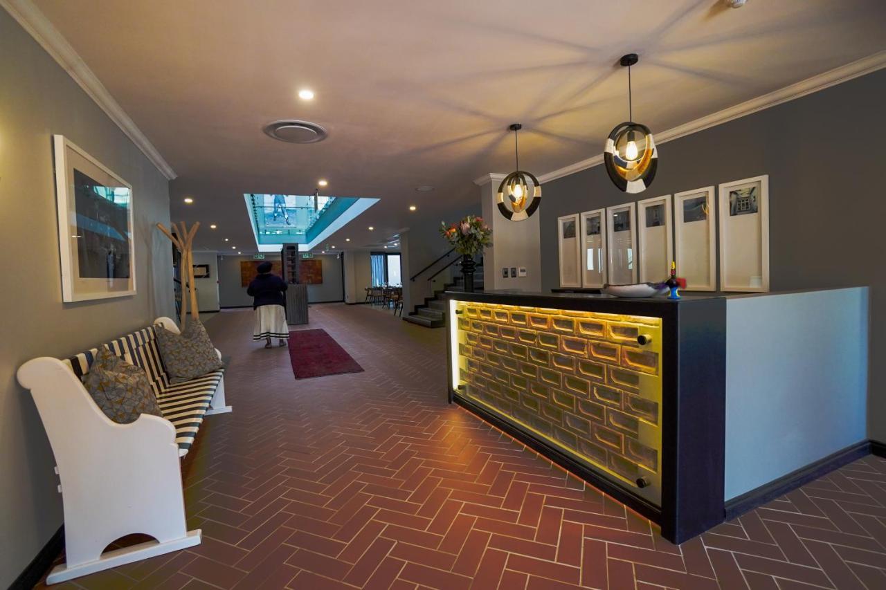 Sanctuary Mandela Hotel Johannesburg Buitenkant foto